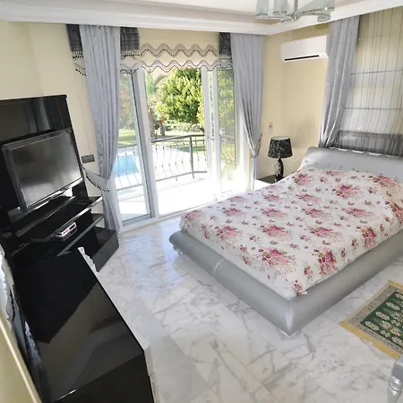 Luxury Dimcayinda Вілла Аланія